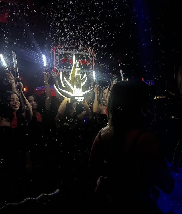 Petrecere la COSANOSTRA club VIP în Miami. Găsește promoteri pentru guest list în Clubbable
