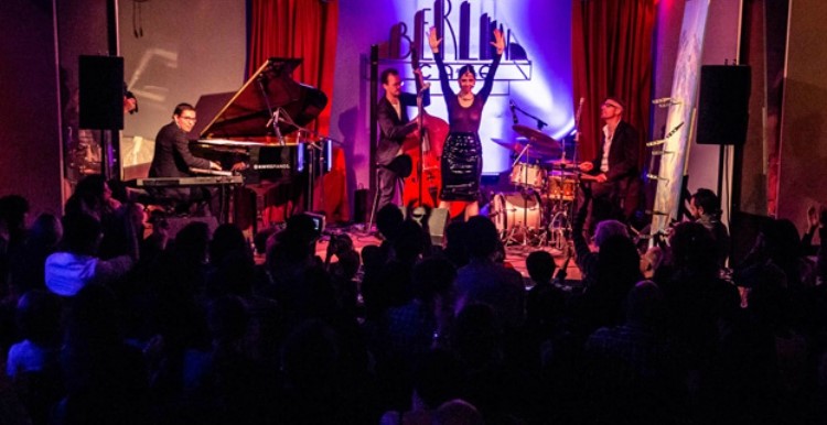 Party at Cafe Berlin VIP nightclub in Madrid. Find promoters for guest list in Clubbable