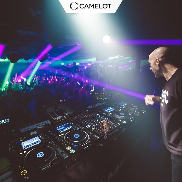 Camelot nightclub Tokyo dj mixing music crowd dancing