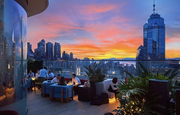 Soirée dans la boîte Cardinal Point VIP à Hong Kong. Trouvez des promoteurs pour la liste des invités sur Clubbable