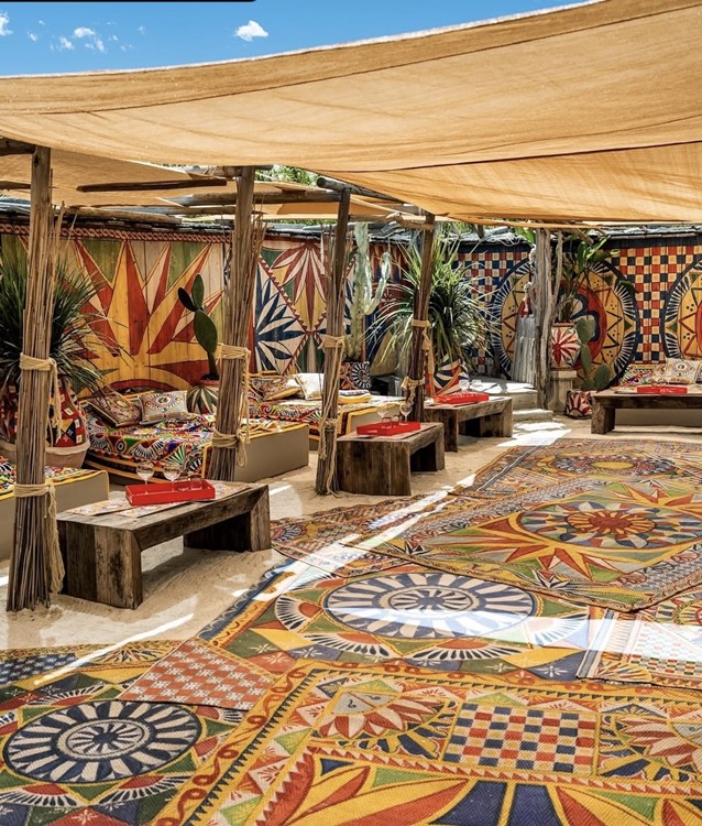 Party at Casa Amor VIP nightclub in St Tropez. Find promoters for guest list in Clubbable