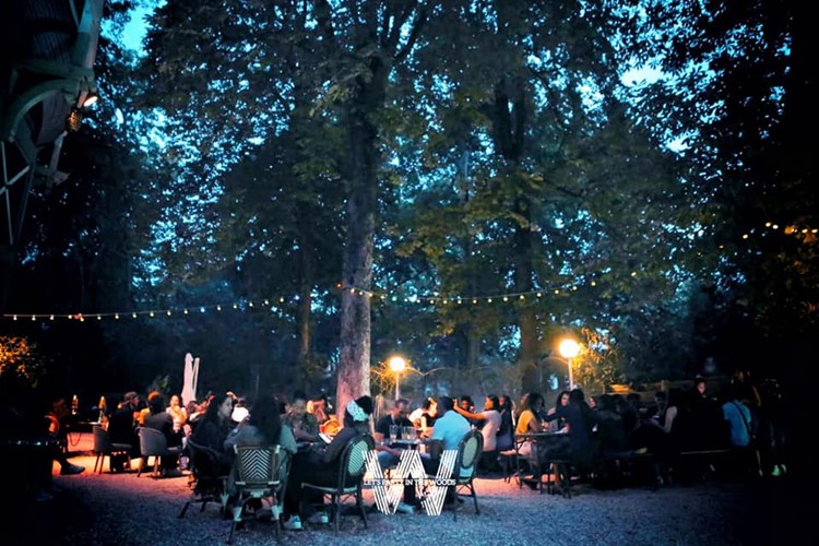 Chalet Du Lac Paris every friday in the wood party outdoor terrace