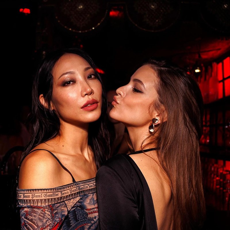 Rasputine nightclub Paris pretty brunette blonde girls guest list fun party nightout