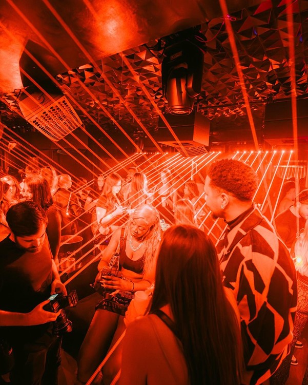 Chez Tania nightclub Paris