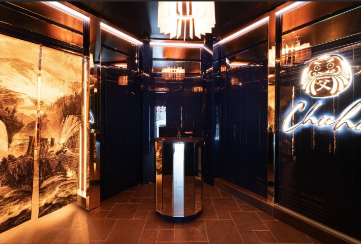 Party på Chichi VIP nattklubb i Paris. Hitta promoters för gästlista i Clubbable