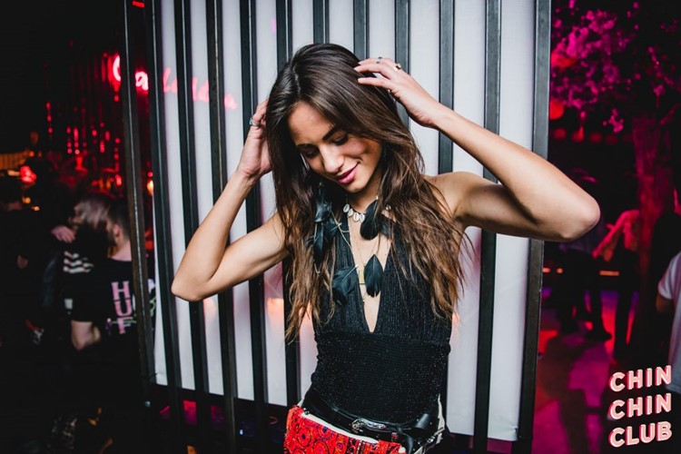 Chin Chin nightclub Amsterdam brunette girl having fun