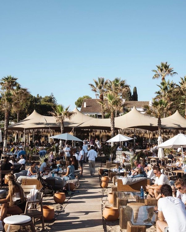 Вечеринка в Chiringuito VIP ночном клубе в Marbella. Найти промоутеров для списка гостей в Clubbable