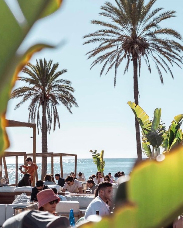 Вечеринка в Chiringuito VIP ночном клубе в Marbella. Найти промоутеров для списка гостей в Clubbable