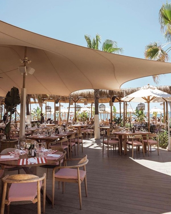 Вечеринка в Chiringuito VIP ночном клубе в Marbella. Найти промоутеров для списка гостей в Clubbable