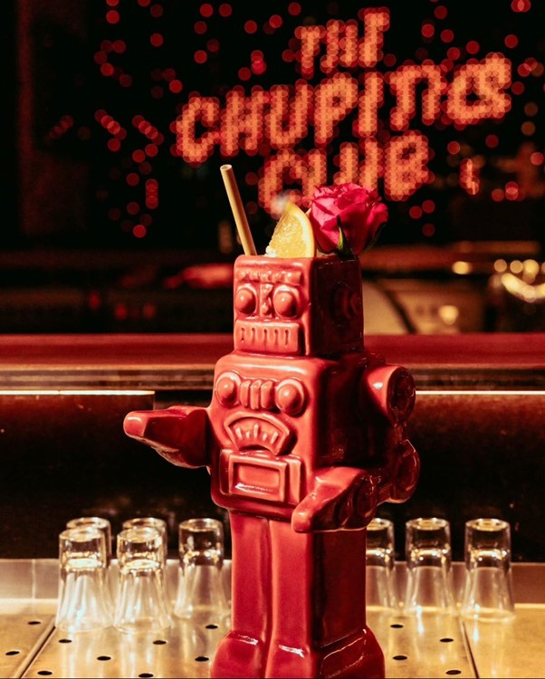 Soirée dans la boîte Chupitos VIP à Amsterdam. Trouvez des promoteurs pour la liste des invités sur Clubbable