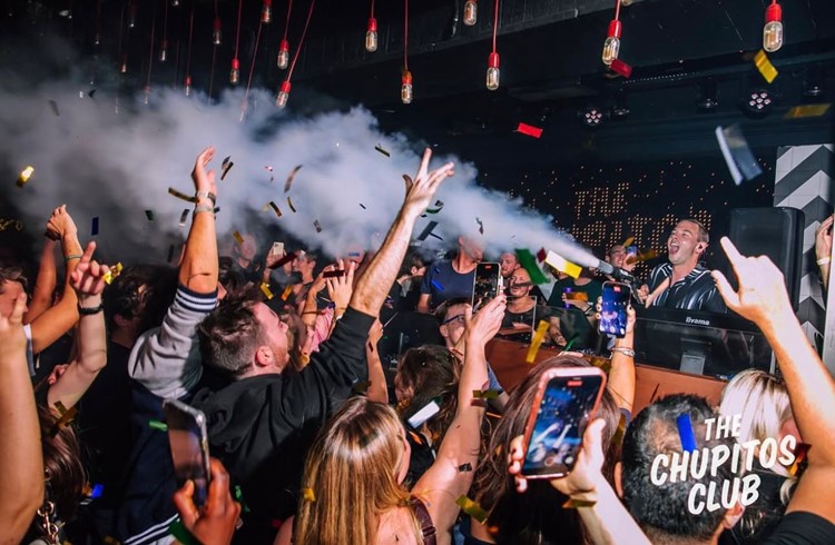 Soirée dans la boîte Chupitos VIP à Amsterdam. Trouvez des promoteurs pour la liste des invités sur Clubbable
