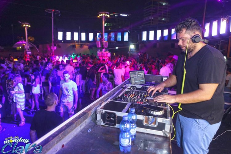 Party at Clara's VIP nightclub in Tel Aviv. Find promoters for guest list in Clubbable