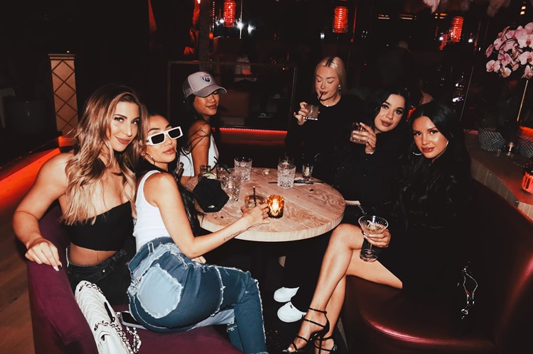 Classic Cat nightclub Los Angeles book vip table bottle service hen birthday party