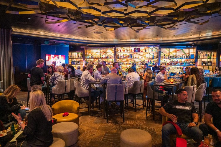 Clique Bar and Lounge in Las Vegas vip tables luxury interior have fun where to go out today
