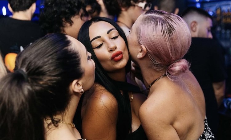 Soirée dans la boîte Club 77 VIP à Malta. Trouvez des promoteurs pour la liste des invités sur Clubbable