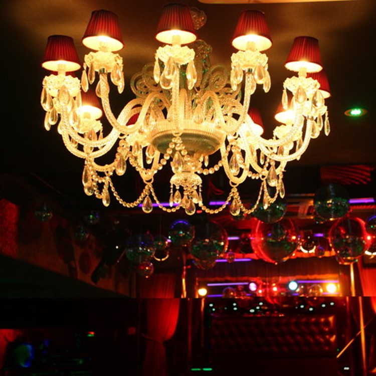 Club Shampoo nightclub Buenos Aires chandelier red lights interior design classic look