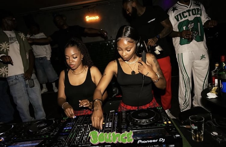 Soirée dans la boîte Club Up VIP à Amsterdam. Trouvez des promoteurs pour la liste des invités sur Clubbable