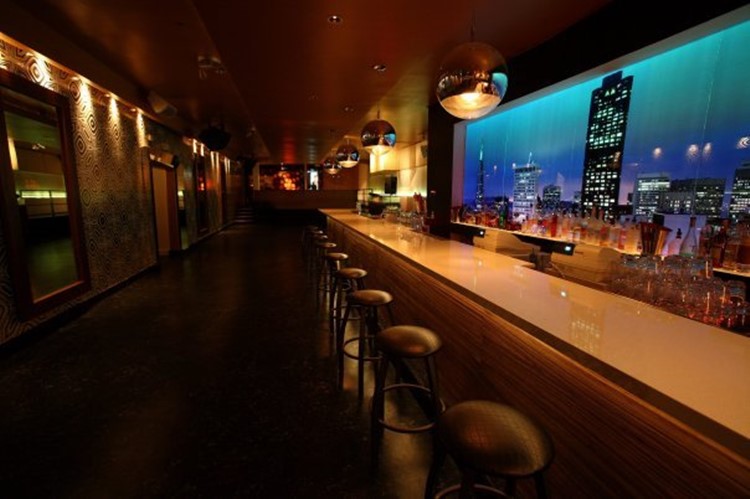 Cosmo Bar and Lounge nightclub San Francisco