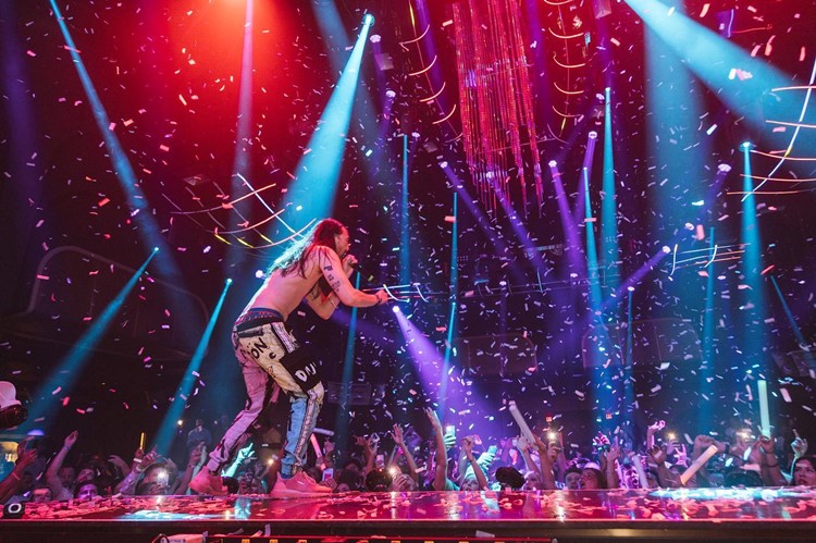 Daer Nightclub in Miami Steve Aoki famous dj concert show music live