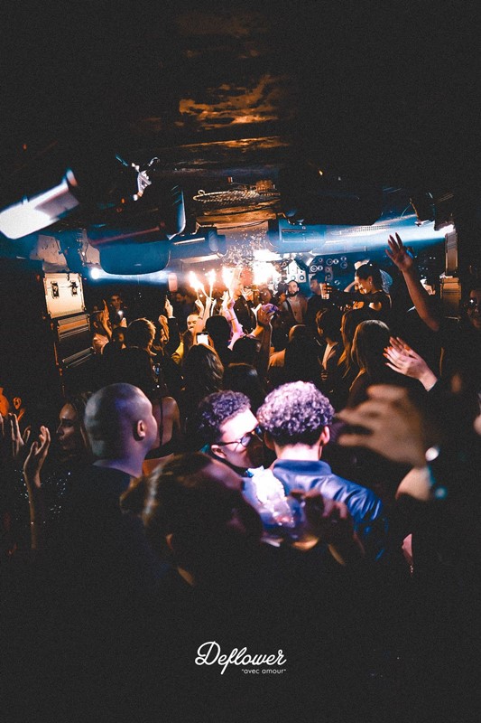 Deflower nightclub Paris cool neon lights sign picture perfect selfie spot best cool club