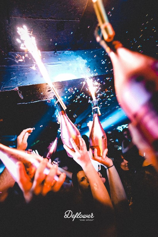 Deflower nightclub Paris where to go out tonight must see live dj music set partying drinking cocktails 