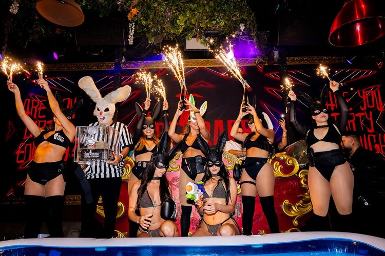 Soirée dans la boîte Dirty Rabbit VIP à Miami. Trouvez des promoteurs pour la liste des invités sur Clubbable