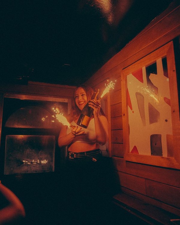 Don B Comber nightclub Montreal vodka champagne parade vip table service book now