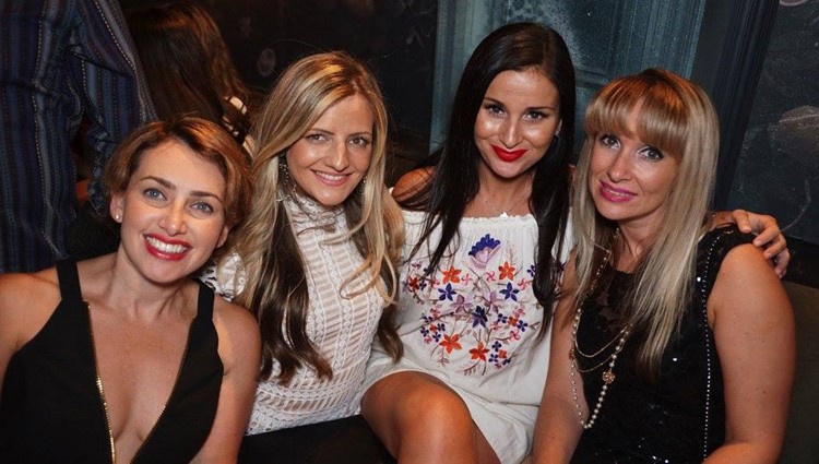 Doux Supper Club in NYC ladies table book vip celebrate alcohol bubbles parade 