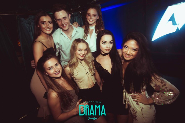 Soirée dans la boîte Drama VIP à London. Trouvez des promoteurs pour la liste des invités sur Clubbable