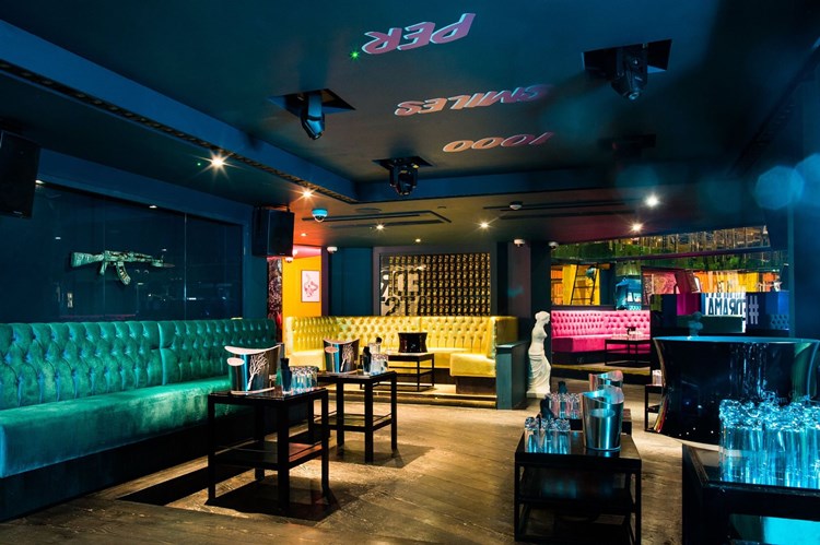 Soirée dans la boîte Drama VIP à London. Trouvez des promoteurs pour la liste des invités sur Clubbable