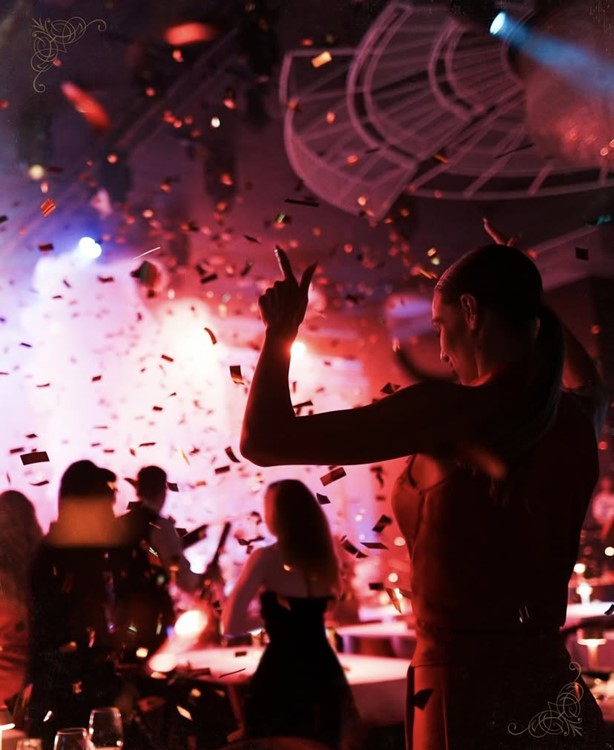 Soirée dans la boîte Dream VIP à Dubai. Trouvez des promoteurs pour la liste des invités sur Clubbable