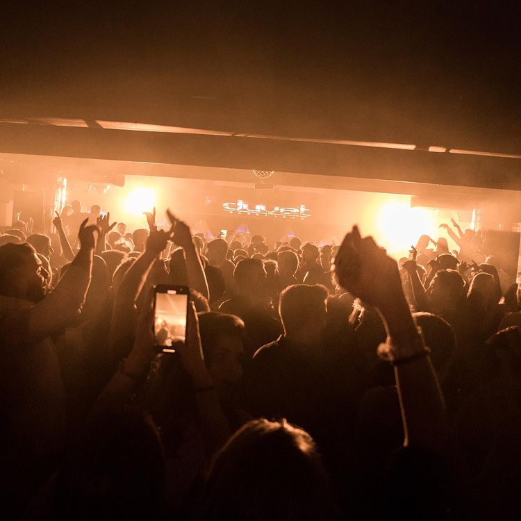 Duvet nightclub Barcelona book VIP table party celebrate bachelor hen events