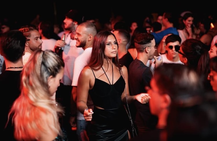 Soirée dans la boîte Electric 23 VIP à Miami. Trouvez des promoteurs pour la liste des invités sur Clubbable