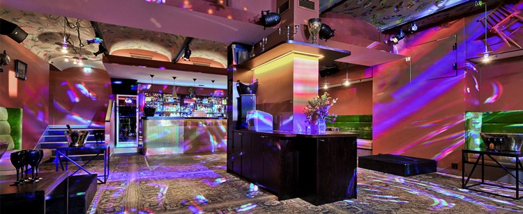 Soirée dans la boîte End VIP à Stockholm. Trouvez des promoteurs pour la liste des invités sur Clubbable