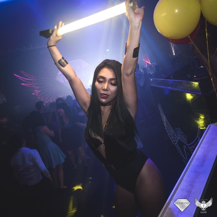 F Club nightclub Singapore sexy exotic dancer black lingerie body stage dancer show