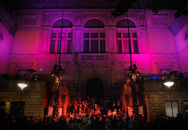 F12 boîte de nuit Stockholm