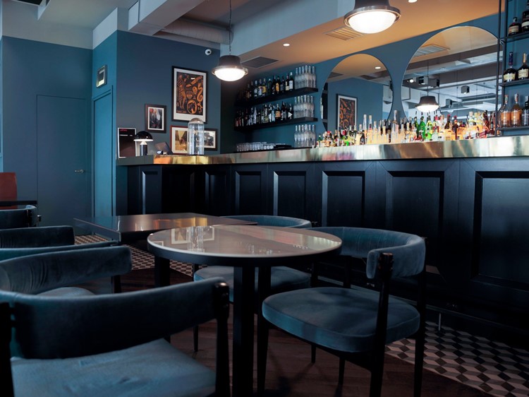 Party på Fashion Café VIP nattklubb i Milan. Hitta promoters för gästlista i Clubbable