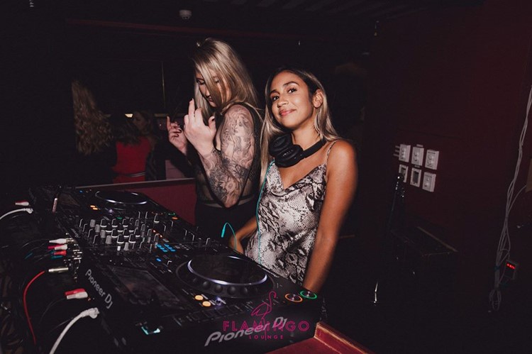 Flamingo Lounge nightclub Sydney sexy dj girls blonde brunette fun nightout go out girls just wanna have fun silver dress drinks