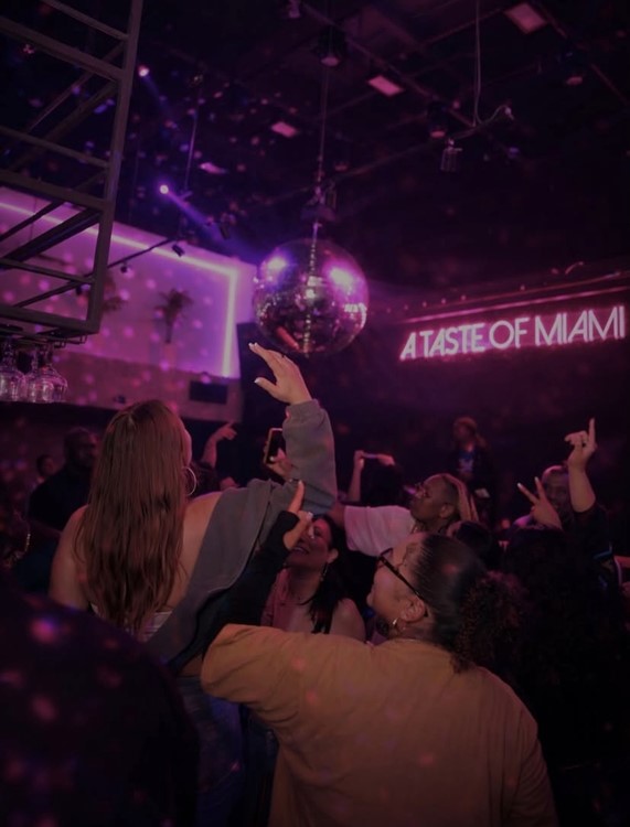 Party at Flamingoz - A Taste of Miami (Wynwood) VIP nightclub in Miami. Find promoters for guest list in Clubbable