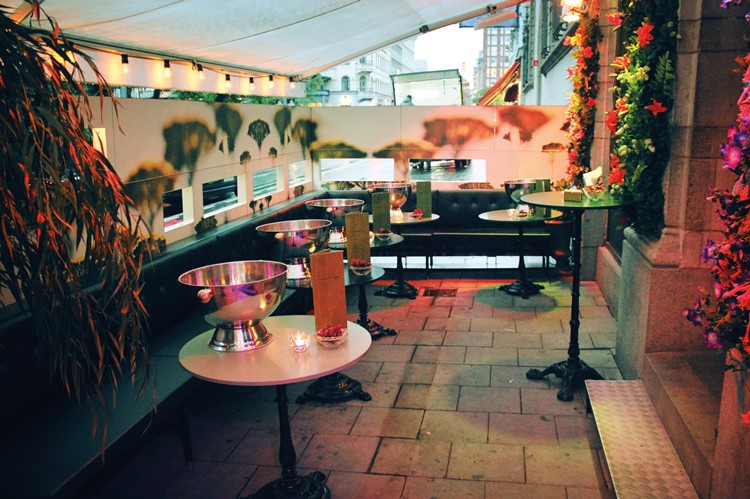 Party at Fou VIP nightclub in Stockholm. Find promoters for guest list in Clubbable