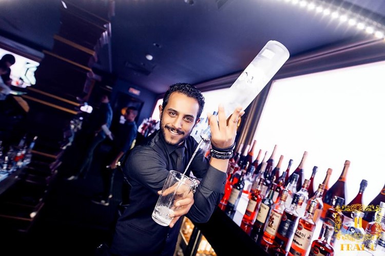 Party at Frame VIP nightclub in Dubai. Find promoters for guest list in Clubbable