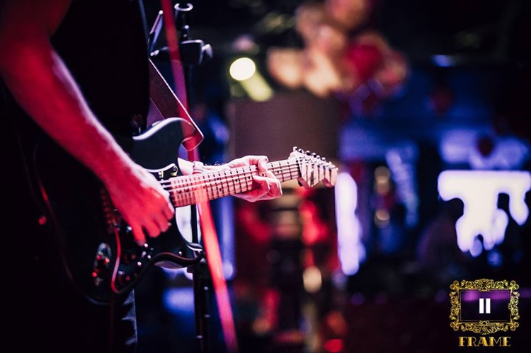 Party at Frame VIP nightclub in Dubai. Find promoters for guest list in Clubbable