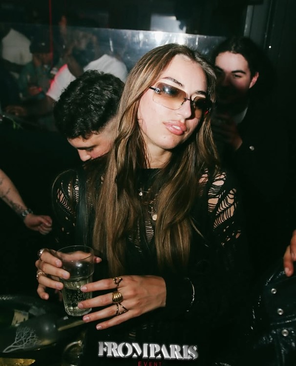 Party at From Pvris VIP nightclub in Paris. Find promoters for guest list in Clubbable