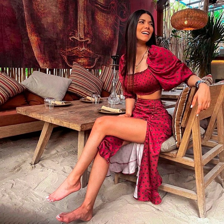 Funky Geisha club in Tulum pretty brunette girl fun party day nightclub eat drink dance