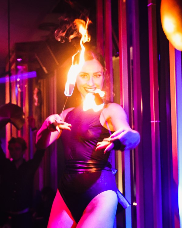 Gaio nightclub St Tropez exotic dancer juggling with fire costume amazing show