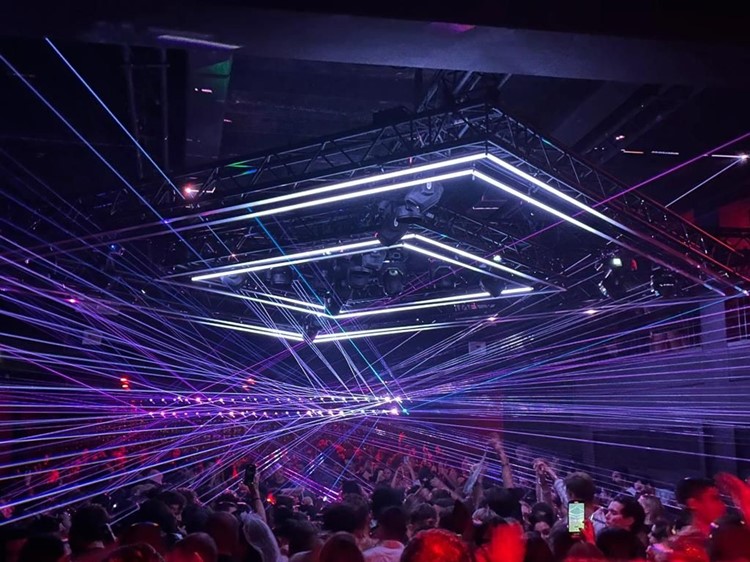 Gate nightclub Paris