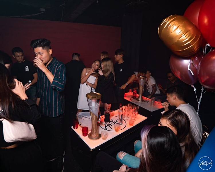 Get Juiced nightclub Singapore alcohol drinks beverages vodka gin rum whisky table booking service