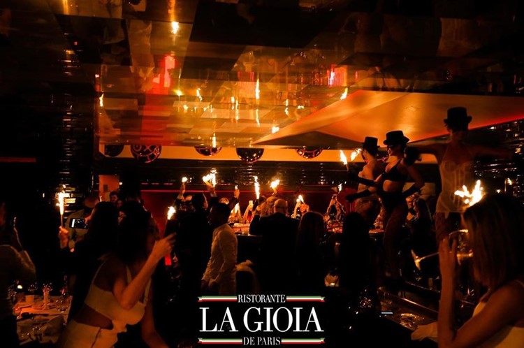 Gioia club Saint Tropez famous italian restaurant nightclub exclusive posh best in town must see