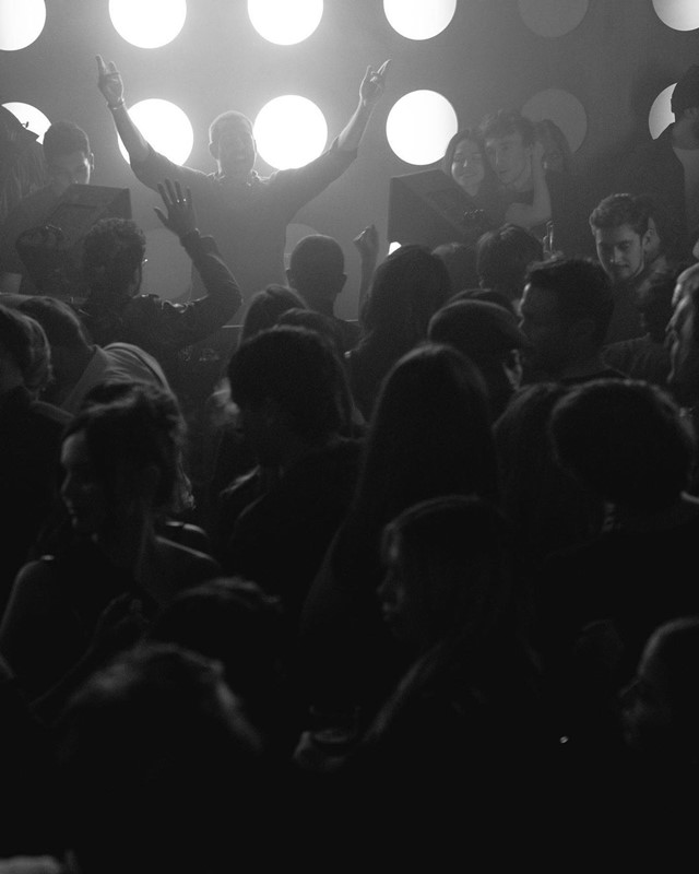 Giulia nightclub Paris pretty girl celebrities famous people partying