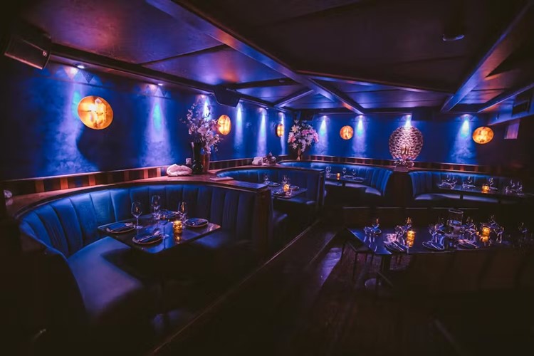 Party at Gospel VIP nightclub in New York. Find promoters for guest list in Clubbable